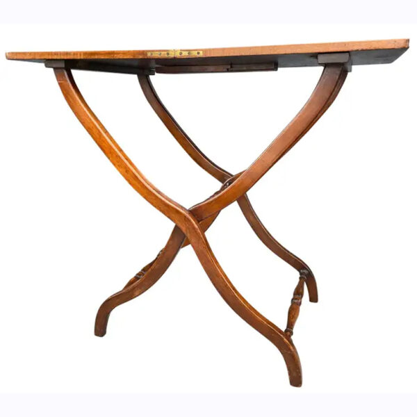 Victorian Fiddleback Mahogany Campaign Coaching Table